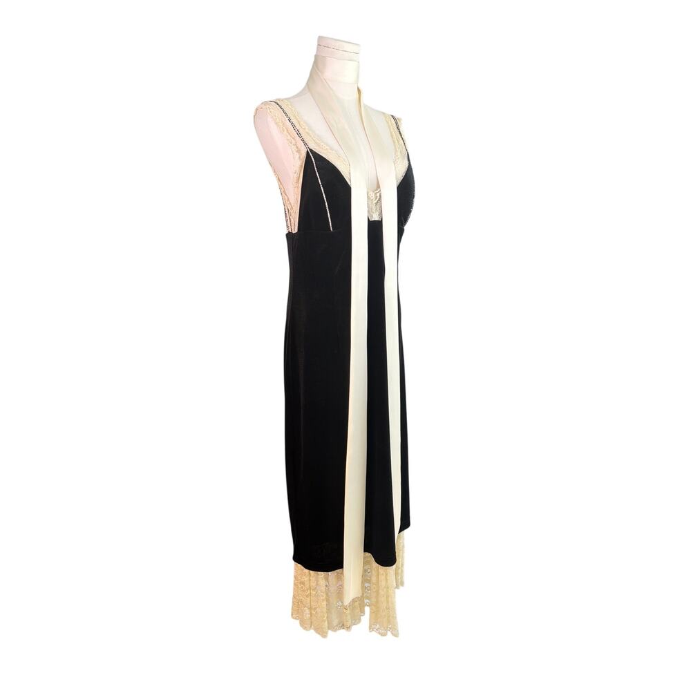 ASO Outer Banks Wardrobe Julia Allert Black Velvet Lace Dress Medium Avant Garde - Picture 3 of 14
